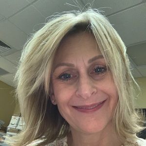 Meet your Posher, Paula